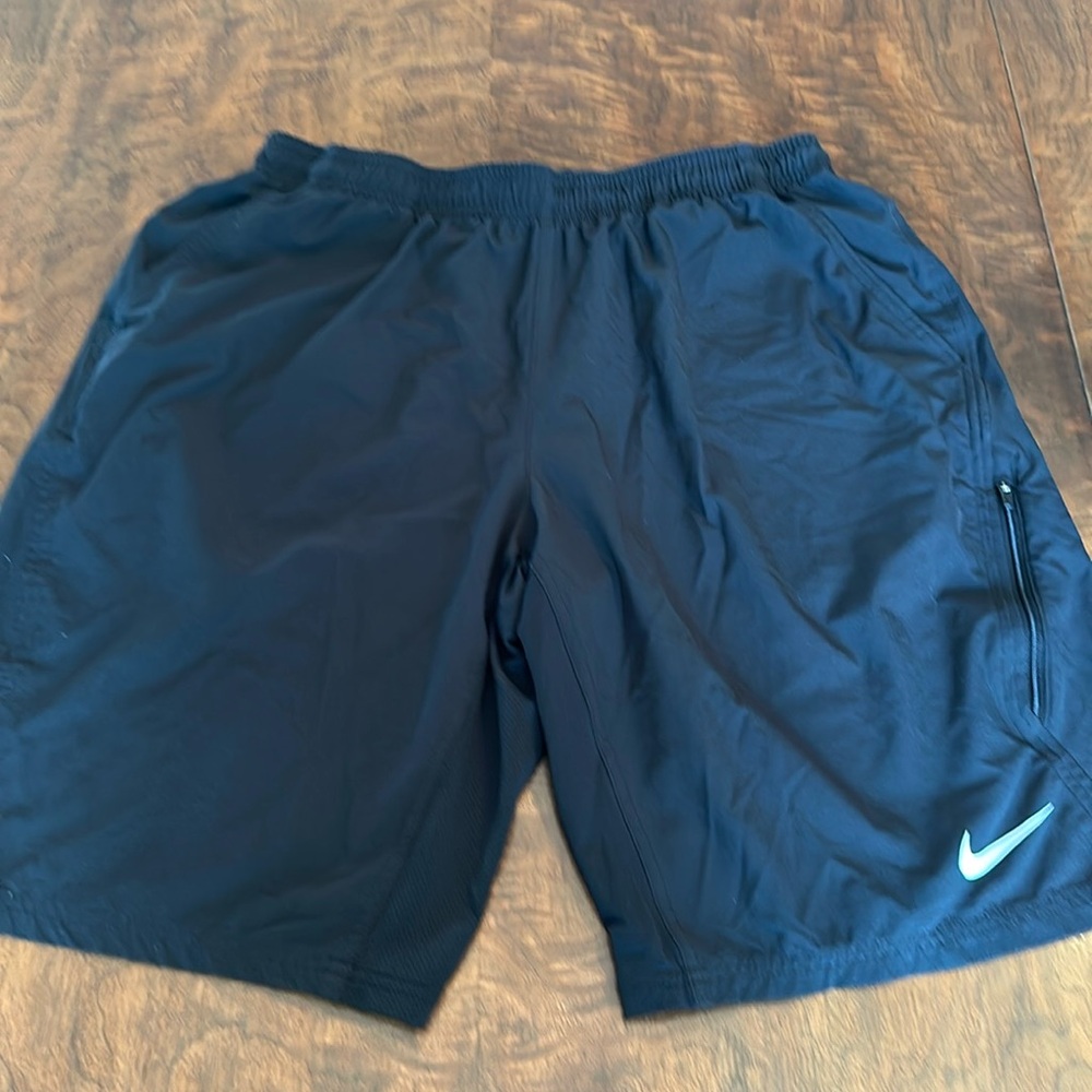 Nike Dri-Fit Black Shorts size L